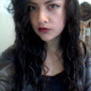 Meet your Posher, Estefania